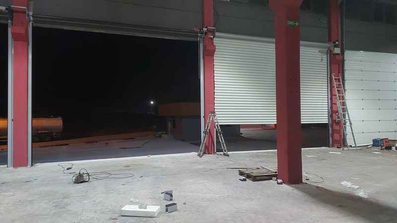 Tuzla Kargo Deposu Galvaniz Kepenk Montajı 5