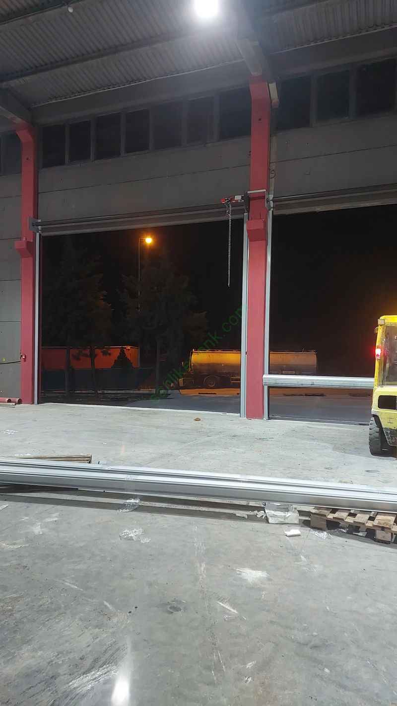 Tuzla Kargo Deposu Galvaniz Kepenk Montajı 6