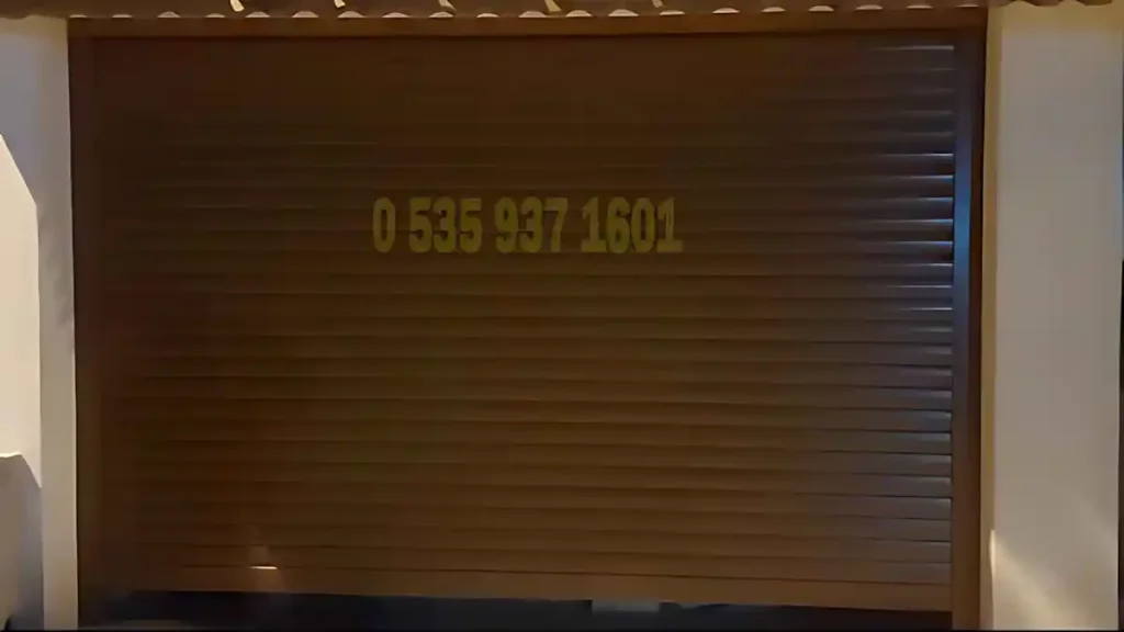 Beykoz villa garaj kahverengi kepenk tamamlanmış görünüm. Beykoz Kepenk Montajı 