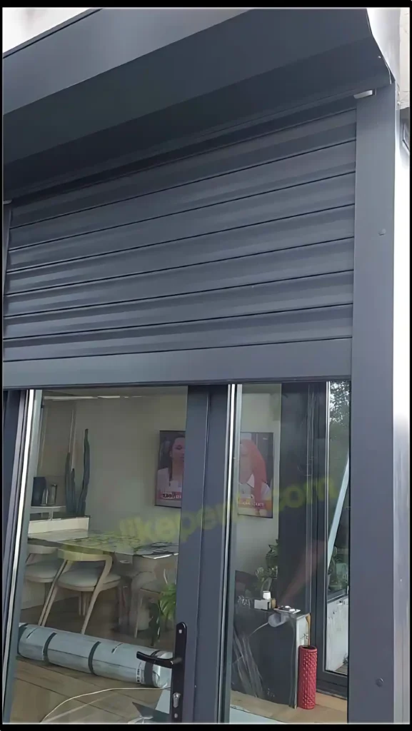 Beyoğlu Villa Bahçe Panjuru Montajı Projesi 9 Beyoğlu Panjur Montajı, Dış mekan otomatik panjur bahçe uygulaması