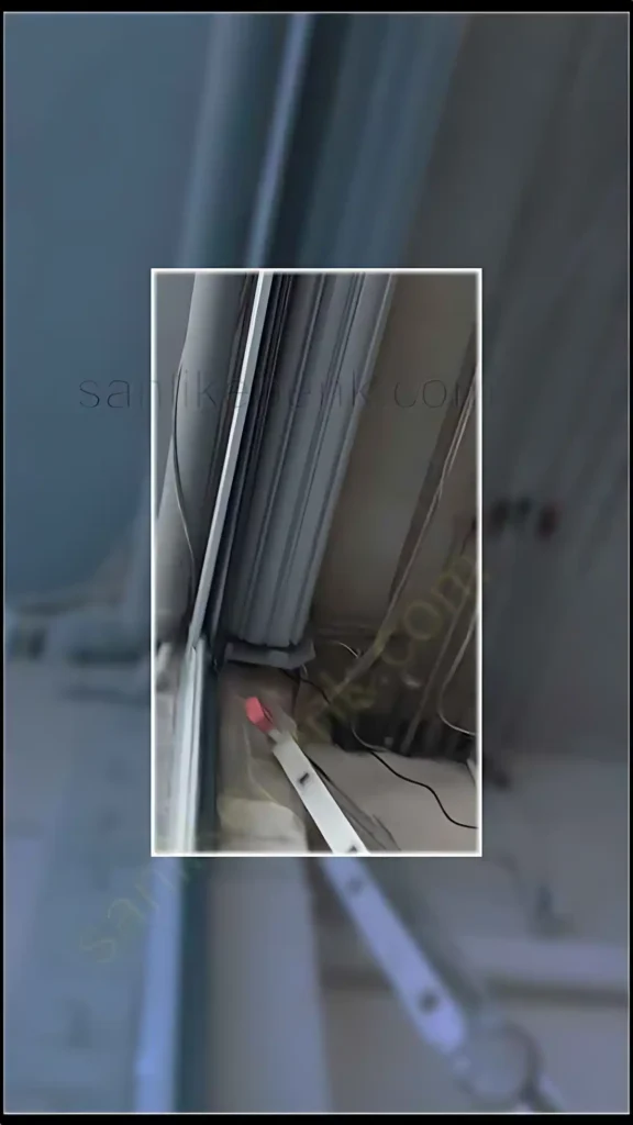 Esenler Lojistik Depo Kepenk Montajı: Endüstriyel Otomatik Kepenk Sistemi 3 Esenler Depo Kepenk Montajı Lamellerin geçirilmesi Otomasyon detayları