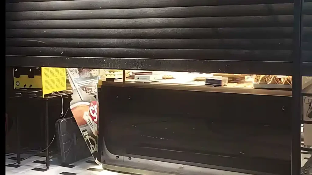 Fatih Otomatik Kepenk Montajı 4 Acemoğlu Baklava Otomatik Kepenk Fatih Otomatik Kepenk