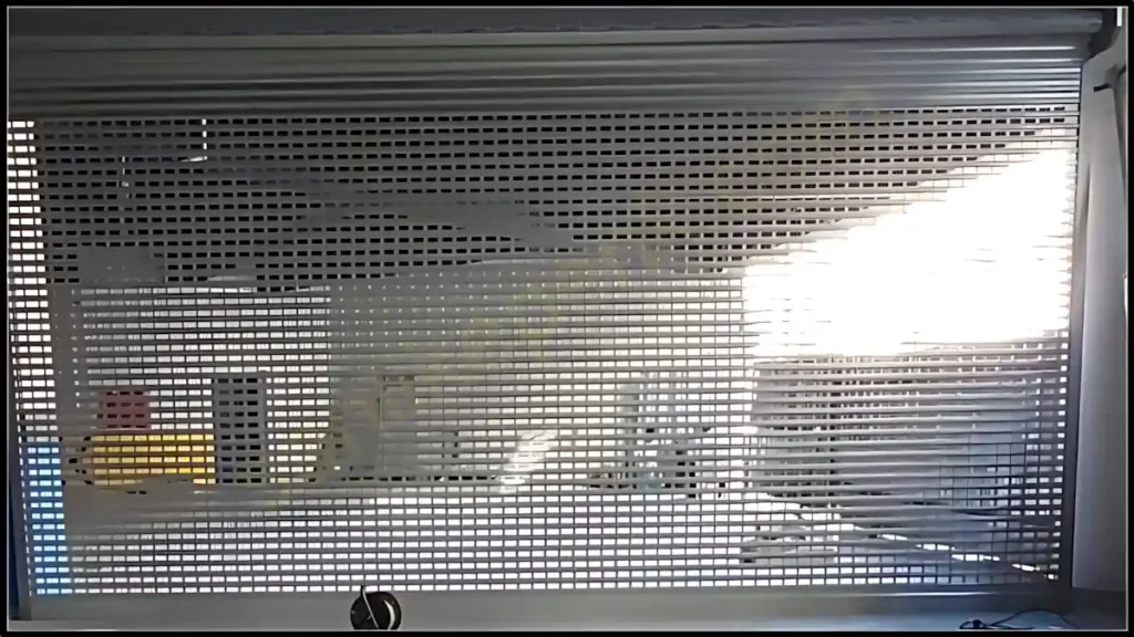 Fatih Araç Otoparkı Alüminyum Gözlü Kepenk 7 Fatih Otopark Kepenk Uzaktan kumanda ile kolay açma-kapama