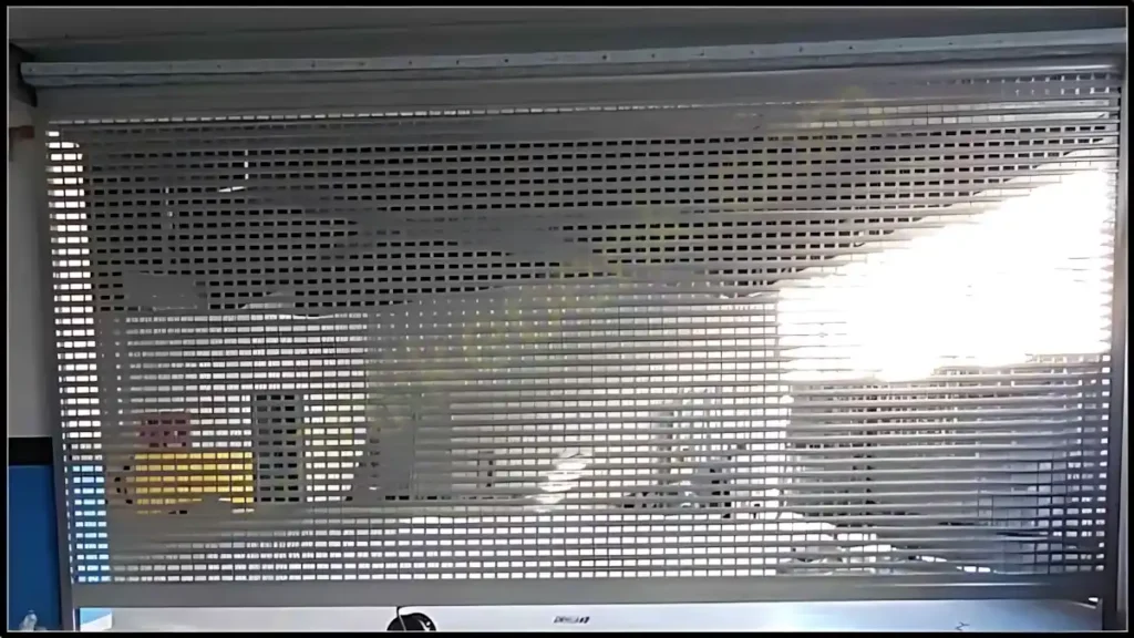 Fatih Araç Otoparkı Alüminyum Gözlü Kepenk 6 Fatih Otopark Kepenk projemiz Fatih araç otoparkı kepenk montajı