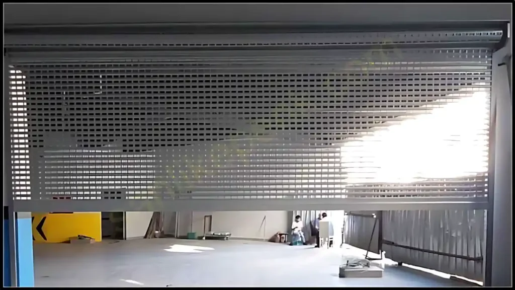 Fatih Araç Otoparkı Alüminyum Gözlü Kepenk 4 Fatih Otopark Kepenk projemiz Fatih araç otoparkı kepenk montajı