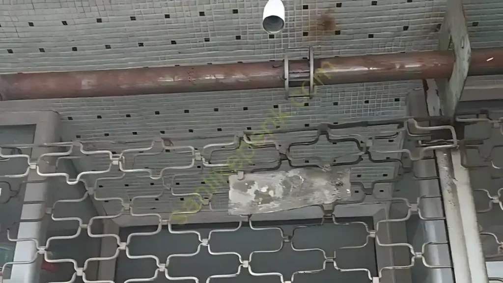 Kartal Eski Tip Kafesli Kepenk Daraba Tamiri Projesi 6 Kartal kepenk daraba tamiri. Kartal kepenk daraba onarım süreci