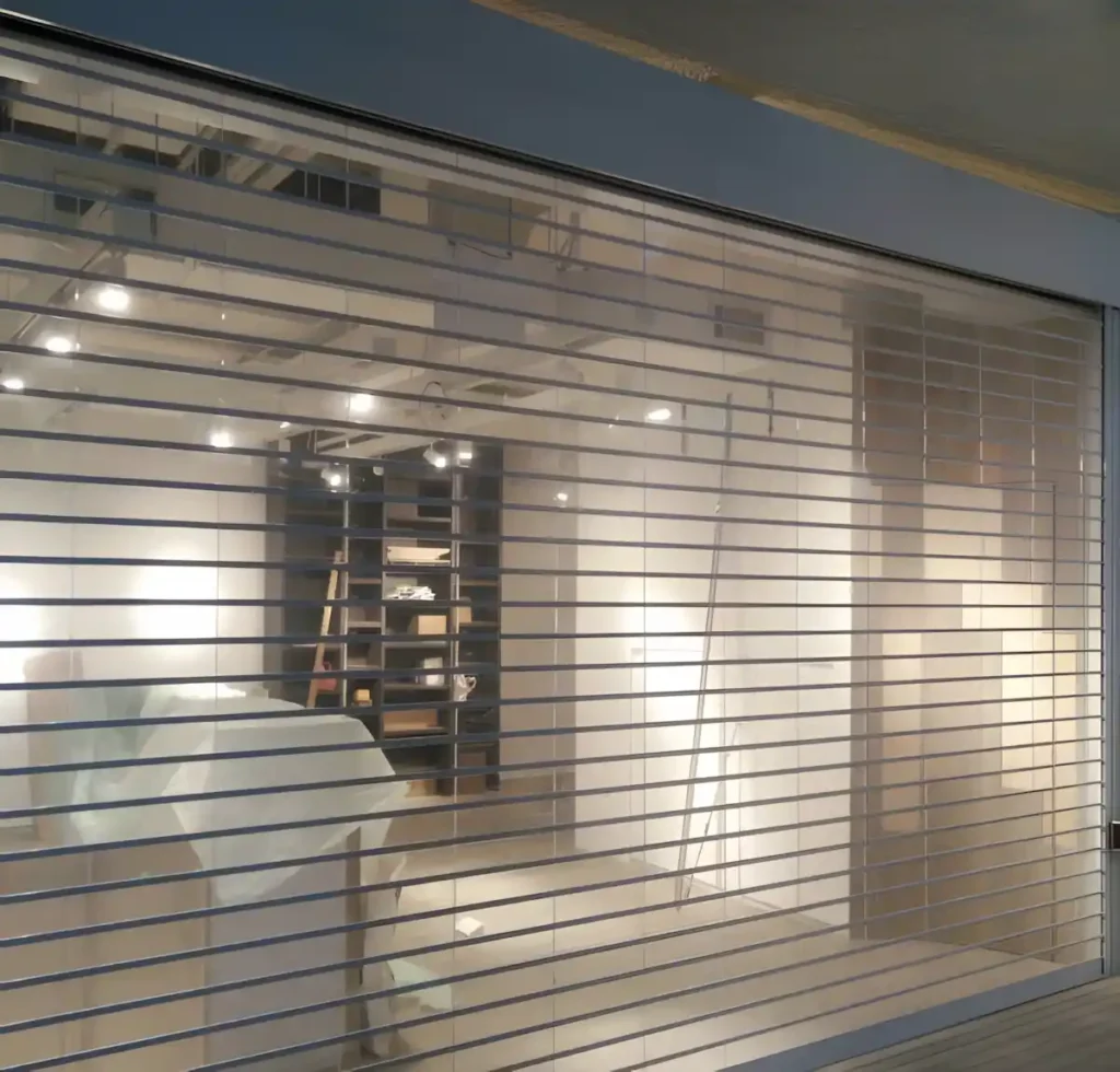 Şeffaf Polikarbon Mağaza Kepenkleri 11 Giyim, elektronik, kafe, kuyumcu, kozmetik, optik mağazaları için Şeffaf polikarbon kepenk