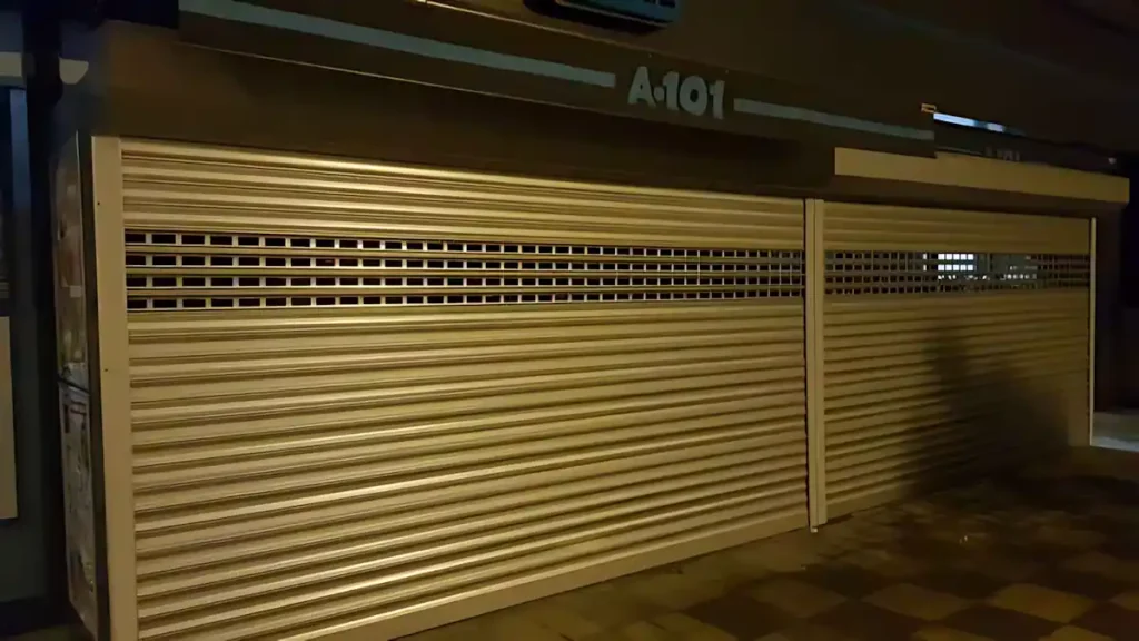 Şile A101 Market Alüminyum Gözlü Kepenk Montajı Projesi 4 Şile A101 market alüminyum gözlü kepenk montajı. market gözlü kepenk sistemi